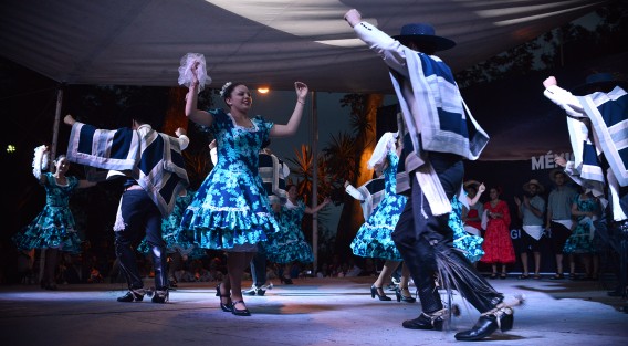 Como invitados especiales hoy se presentó un ballet chileno y mañana estará uno de Colombia. 