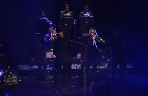 Por más de una hora su fans pudieron disfrutar de sus éxitos, los cuales contaron con arreglos musicales de la Xalli Big Band, lo que le dio un toque especial a su música. 