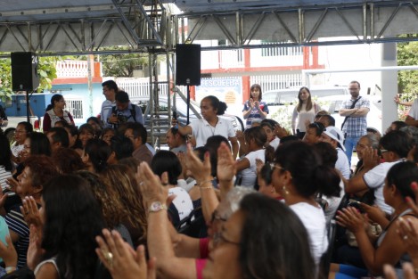 Un grupo de niños deportistas con condiciones especiales demandaron al candidato al gobierno de Veracruz, Miguel Ángel Yunes Márquez, ser incluidos en programas de apoyo al deporte, pues aseguraron que no han recibido recursos, lo que los ha excluido de competencias importantes durante la presente administración. 