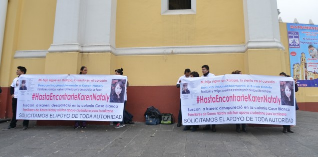 Familiares y amigos de Karen Nataly volvieron a protestar la mañana de este martes luego de que en redes sociales se diera a conocer que el cuerpo hallado de una mujer pudiera ser el de ella.