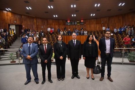 Ante el Pleno del Congreso del Estado de Veracruz rindieron la protesta de ley los ciudadanos Adriana Martínez Cadena, Carlos Felipe Alvarado Domínguez, Guillermo Gutiérrez Porras, Javier Jair Heredia Riverón, Jair Alejandro Moreno García y Rosa Aurora García Luna como integrantes del Consejo Consultivo del Instituto Veracruzano de Acceso a la Información y Protección de Datos Personales (IVAI).