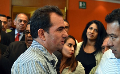 Pepe Yunes lamentó que pese a los problemas de inseguridad en Xalapa, se esté dando la discusión entre el Gobernador Miguel Ángel Yunes Linares y el alcalde de Xalapa, Hipólito Rodríguez, por el tema de las cámaras de videovigilancia. 