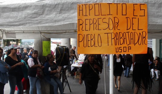 Manifestación de vendedores en Palacio Municipal. 