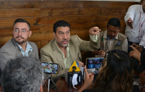 Julio Portales, consultor de Candelaria Mining Corp, informó que será en el mes de julio cuando se inicien los trabajos para la extracción de oro en la mina La Paila, en el municipio de Alto Lucero, y seis comunidades más.
