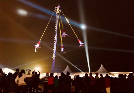 Con eventos como el tradicional vuelo de los Voladores de Papantla dio inicio la Feria del Café Coatepec 2018.
