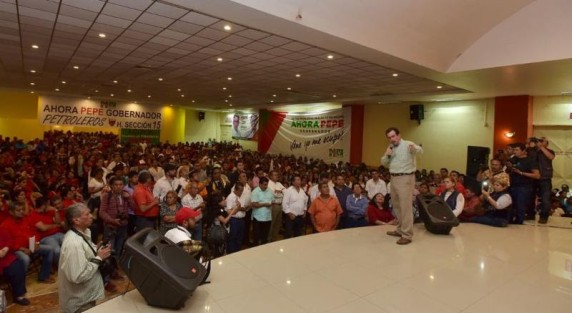 En mis 20 años de recorrido político no encontrarán un escándalo de corrupción o un acto de prepotencia, sino un hilo conductor, que es reconocer en la gente el motivo de toda acción política, afirmó el candidato de la coalición Por un Veracruz Mejor a la gubernatura, Pepe Yunes Zorrilla. 