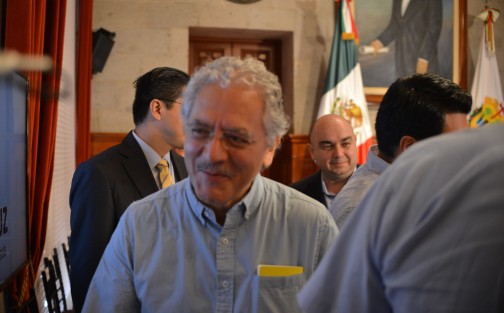 El alcalde de Xalapa, Hipólito Rodríguez, participó en una reunión con el  gobernador del estado, en la evaluación del sistema de videovigilancia de la región Xalapa.