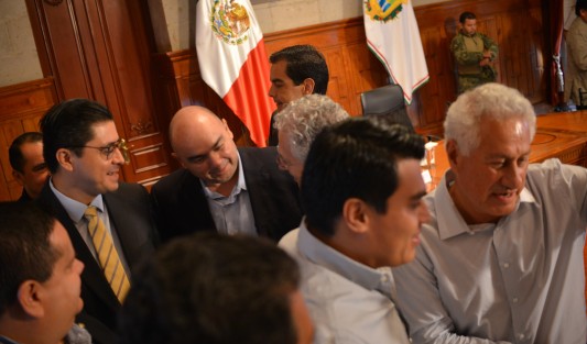 Hipólito Rodriguez dijo que con esta reunión queda claro que él está en disposición de participar en todo lo que beneficie a los xalapeños.
