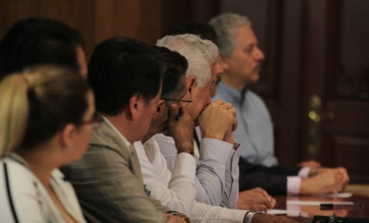 El gobernador Miguel Yunes se reunió con alcaldes de la región Xalapa y autoridades de seguridad estatales y federales  para la evaluación del sistema de vídeovigilancia.