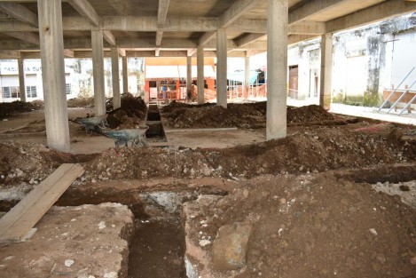 Aceleran trabajos en el mercado municipal para que sea concluido en el tiempo estipulado.
