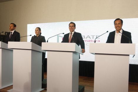Este viernes se llevó a cabo el primer debate organizado por el OPLE, entre los candidatos a la gubernatura de Veracruz. El discurso no varió en mucho del presentado en el debate en una radiodifusora.  
