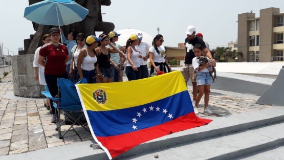 Integrantes de la comunidad venezolana en Veracruz, manifestaron su preocupación si el actual presidente de Venezuela, Nicolás Maduro, logra la reelección este día durante los comicios electorales.