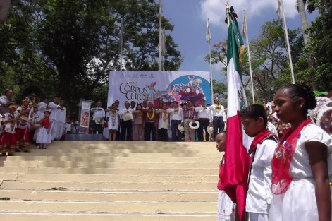 Iniciaron las actividades de la Feria de Corpus Christi en el municipio de Papantla, Ver., una celebración con gran arraigo en la región, en la que se realizarán más de 400 actividades, que conjuntarán danza, música y tradición, a realizarse del 26 de mayo al 3 de junio.