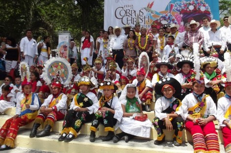 Iniciaron las actividades de la Feria de Corpus Christi en el municipio de Papantla, Ver., una celebración con gran arraigo en la región, en la que se realizarán más de 400 actividades, que conjuntarán danza, música y tradición, a realizarse del 26 de mayo al 3 de junio.