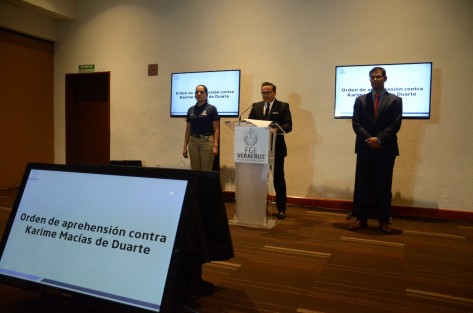 El fiscal del Estado, Jorge Winckler, informó que tras prolongadas investigaciones, precisamente ahora en tiempos electorales, se logró determinar un posible daño patrimonial al DIF estatal bajo la presidencia de Karime Macías Tubilla y/o Karime Macías de Duarte por lo que el pasado 25 de mayo se giró orden de aprehensión en su contra como posible responsable de los hechos. 