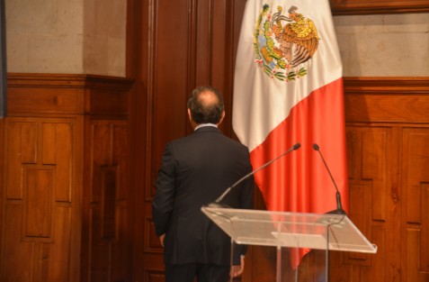 Pese a la percepción popular de que estas acciones tienen tintes políticos por ser época electoral, el gobernador ijo que la justicia no conoce la veda electoral y que a pesar de que muchos quieren que pare sus investigaciones, él continuará haciendo justicia a los veracruzanos.