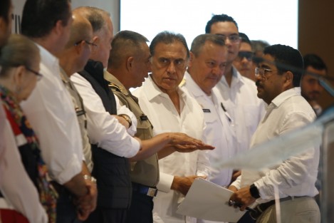 César Triana, director de la Cuenca Golfo de la Conagua, informó que se esperan 14 tormentas tropicales con nombre, de los cuales serían 4 huracanes, de esos 3 intensos. 