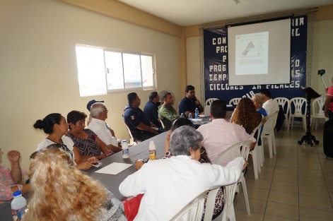  Presentan en Tlapacoyan programa operativo para la atención de huracanes, donde estarán involucrados todos los integrantes del consejo municipal de protección civil.

