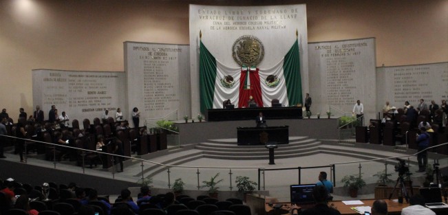 El Pleno de la LXIV Legislatura del Estado aprobó el Dictamen que reforma la Ley de Fomento Económico para el Estado de Veracruz con lo que se creará el Padrón de Agricultores de Productos Endémicos que caracteriza a las regiones de la entidad.
