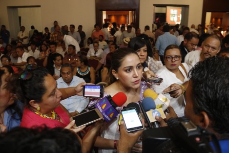 Al evento asistieron candidatos del PRI a cargos de elección popular y Anilú Ingram Vallines, ex delegada de SEDESOL.
