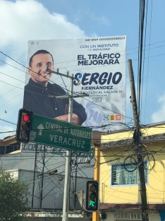 ¿A qué clase de tráfico se referirá? ¿Al de influencias? ¿Al de indocumentados? ¿O al de enervantes? 