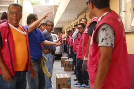 Llega la paquetería electoral a Veracruz. Un convoy resguardado por elementos de MARINA arribó a los distritos IV y XII.
