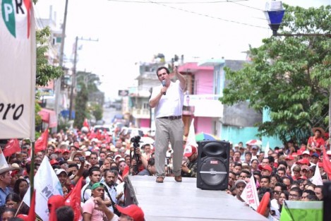 Honraré el voto de la gente con trabajo y resultados, afirmó el candidato de la coalición Por un Veracruz Mejor a la gubernatura, Pepe Yunes Zorrilla.
