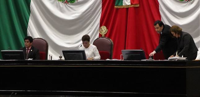 El Pleno de la LXIV Legislatura de Veracruz aprobó el Acuerdo de la Junta de Coordinación Política (JUCOPO), por el que se emite convocatoria pública para designar al titular de la Contraloría General del Organismo Público Local Electoral (OPLE), de la entidad.