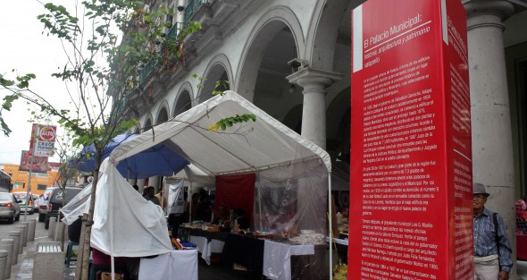 Así se ve la zona del corazón de Xalapa en donde en el municipio está la manifestación en contra del alcalde  por su intoerancia con vendedores informales  
