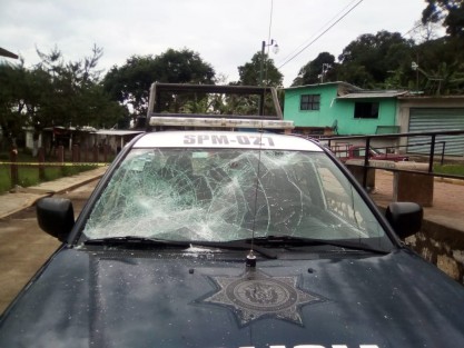 Leobigildo Ortiz Sánchez, comandante de la policía de Tepatlaxco, Ver.  y su hermano Herminio Ortiz Sánchez, desparecieron luego de qué atendieran una llamada de emergencia, en la que se había reportado una trifulca en Buena Vista, comunidad al norte del municipio.  Elementos de la SSP y Fuerza Civil, ya los buscan. 