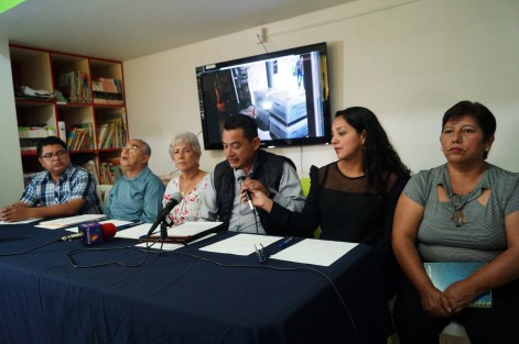 El conferencia de prensa, autoridades municipales encabezadas por Ofelia Jarillo Gasca, acompañada del síndico único Noel Martínez Álvarez, los regidores Edgar Juárez Animas, Zoila Aguilar Aguilar y Alba Elena Tirado Rodríguez así como el secretario del ayuntamiento Roberto Hernández Jiménez, dieron a conocer que fue presentada una denuncia por un presunto daño patrimonial en contra de la administración pública municipal anterior.