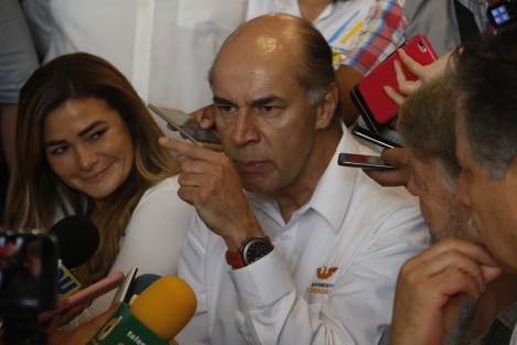 Alejandro Chanona Burguete, dirigente nacional de Movimiento Ciudadano, respecto a la encuesta publicada por un diario nacional que da una ventaja de 5 puntos a Miguel Ángel Yunes Márquez, dijo que como en los maratones, el panista ya se despegó del pelotón y va rumbo al triunfo.