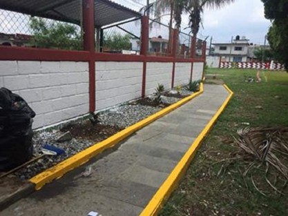 Padres de familia se encuentran inconformes, porque los alumnos deben de hacer rehabilitaciones a su institución educativa.
