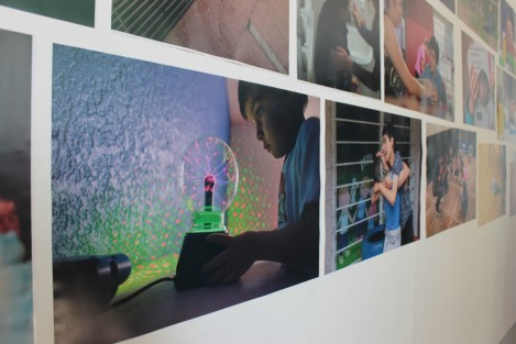 En el Ágora de la Ciudad, el fotógrafo Pablo de Jesús Portilla Vázquez presenta su exposición <em>Primer año  de Integra en Imágenes</em>, la cual reúne imágenes de todo el rango de emociones que alumnos de ese centro de atención a la neurodiversidad experimentan día a día.