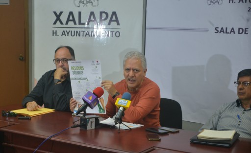 El alcalde de Xalapa, Hipólito Rodríguez Herrero, anunció el foro científico Gestión de residuos sólidos, el cual se llevará a cabo el próximo 22 de junio en el Centro Recreativo Xalapeño. 