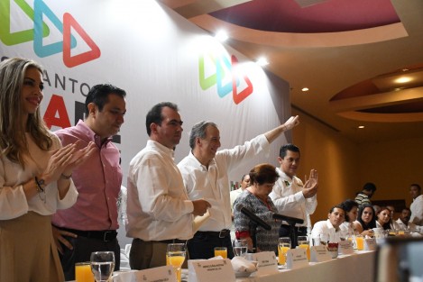 Los candidatos a la gubernatura de Veracruz, Pepe Yunes, y a la Presidencia de la República, Pepe Meade, se reunieron con liderazgos del PRI en el municipio de Boca del Río.  