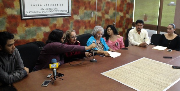 Aspectos de la conferencia de colectivos de familiares de personas desaparecidas; dieron los pormenores  de los avances de las reuniones previas, y dicen que nadamás faltaría la aprobación del pleno, ya que todos los colectivos ya están de acuerdo.
