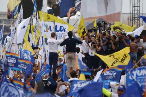 Ricardo Anaya y Miguel Ángel Yunes Marquez, realizaron su cierre de campaña en la Macro Plaza del malecón de Veracruz.