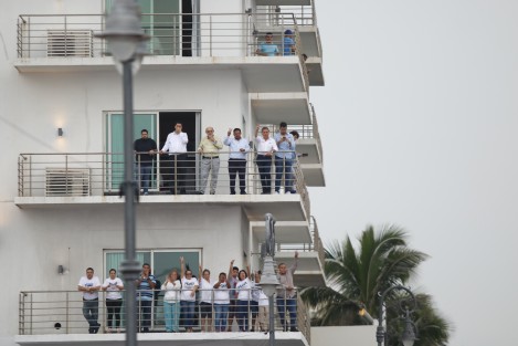 El gobernador Miguel Ángel Yunes y el secretario de Gobierno, Rogelio Franco, participaron en el evento panista-perredista. 