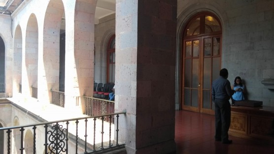 Esta vez no hubo acceso a los medios para el mensaje que Yunes Linares dirigió a los veracruzanos.