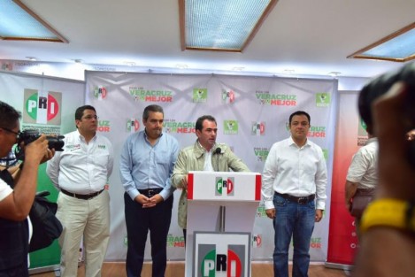 Pepe Yunes reconoció que la tendencia de la elección no favorece la candidatura que presentó ante la sociedad, sino a la del candidato de la coalición Juntos haremos historia, Cuitláhuac García Jiménez. Son datos públicos que nosotros aceptamos como válidos, subrayó.