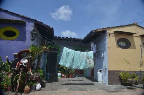 El patio Muñoz uno de los sitios emblemáticos de la ciudad de Xalapa y a decir de sus habitantes uno de los más antiguos, ya que en tiempos de la Revolución funcionaba como cuartería.
