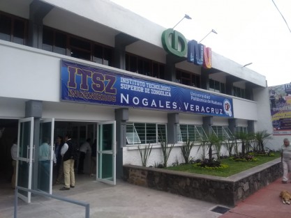 La mañana de este lunes, el alcalde Guillermo Mejía Peralta entregó las instalaciones de la ex facultad de comercio, al Instituto Tecnológico Superior de Zongolica, en un sencillo pero significativo acto que devuelve a Nogales la oferta educativa que tuvo durante muchos años. 