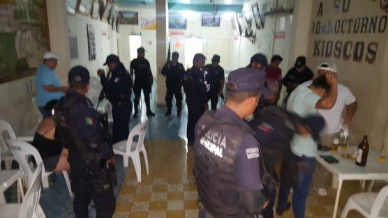 Mantiene activos los operativos nocturnos en bares y cantinas.

