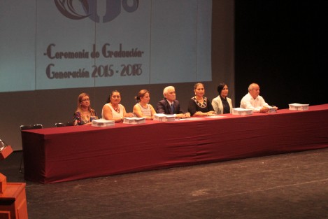 Con la ceremonia de Graduación de una de las más prestigiadas escuelas secundaria del estado de Veracruz, la General No. 5 , Manuel R. Gutiérrez, se dio por clausurado en la capital veracruzana el ciclo escolar 2017 - 2018. 