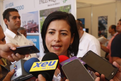En la ciudad de Veracruz, se realizó la Segunda Feria de la Vivienda CANDEVI 2018. La delegada del INFONAVIT, Diana Félix Andrade, y el presidente de CANADEVI Veracruz, Jorge Arturo Flores Lhoman, asistieron al evento.   