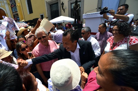 Al gobernador Miguel Ángel Yunes Linares le pidió que le echara ganas al tiempo que le queda en su mandato.  