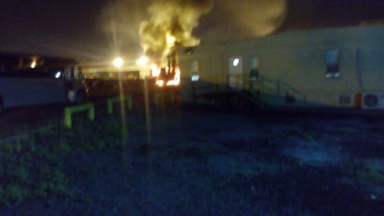 Esta mañana un montacargas se incendió en el área de movimiento de tubos de Tamsa, ante la falta de mantenimiento. 