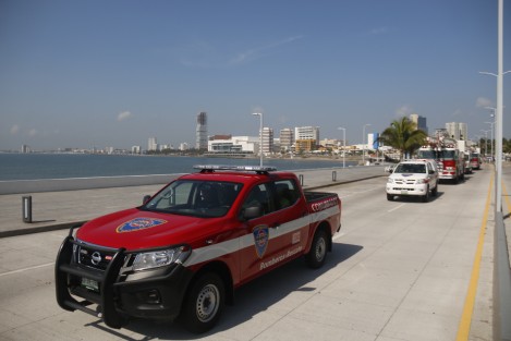 Se puso en marcha el Operativo de Vacaciones de Verano 2018. Participan corporaciones de rescate y auxilio de la Policía Federal, MARINA, Ejército Mexicano y Secretaría de Seguridad Pública. El gobernador Miguel Ángel Yunes Linares, fue el encargado de dar el banderazo de arranque.