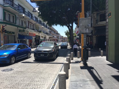 Más tarde la circulación fue abierta en el tramo donde no se había considerado para cerrar pero que agentes viales sí lo hicieron. 